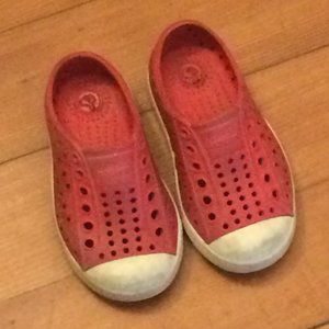 Native Shoes Red C6 Toddler